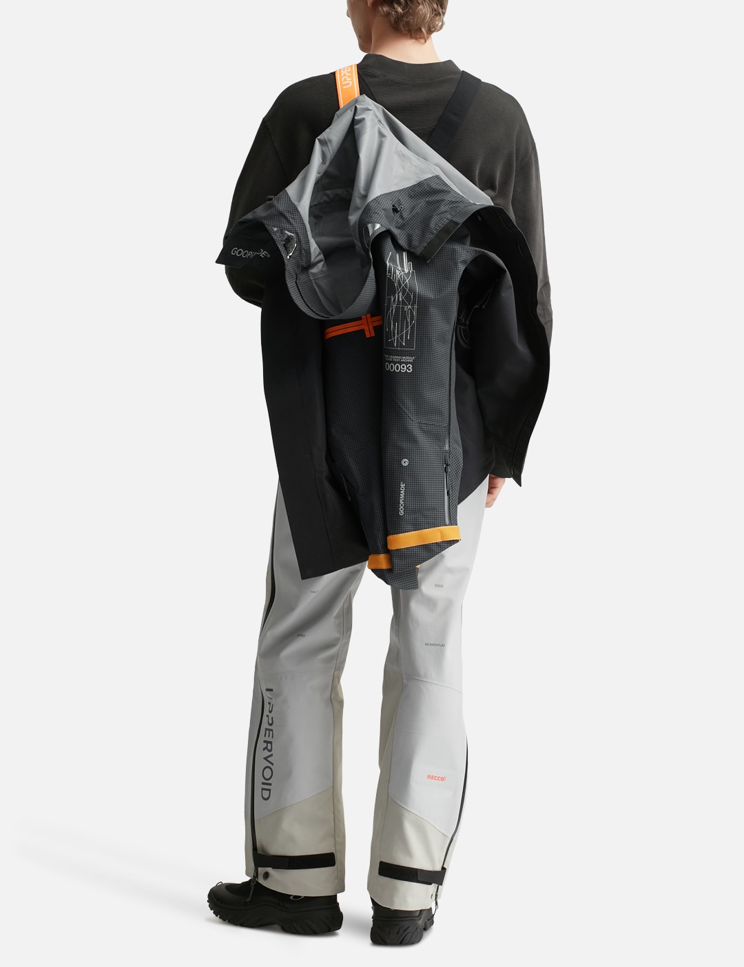X UPPERVOID® 「GOOPiMADE - 転」C2.5GRD” Industrial Cog Detail Parka view 18