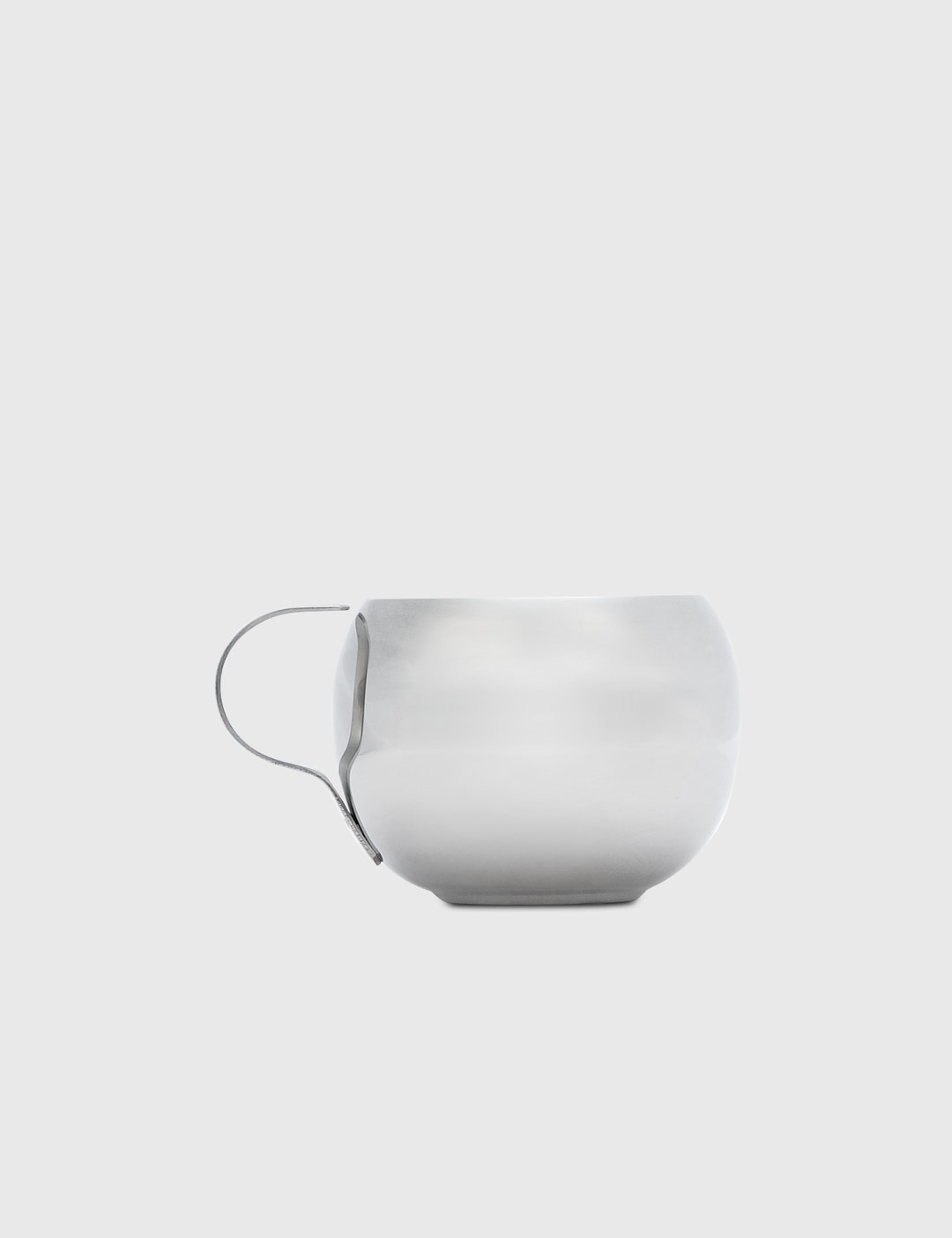 https://image-cdn.hypb.st/https%3A%2F%2Fs3.store.hypebeast.com%2Fmedia%2Fimage%2Fbc%2F9b%2Fgsi-outdoors-silver-glacier-stainless-double-walled-espresso-cup-life-cup_1_1-79ddfb0da8ca1b13101aef6f476d.jpg?fit=max&w=1080&q=90
