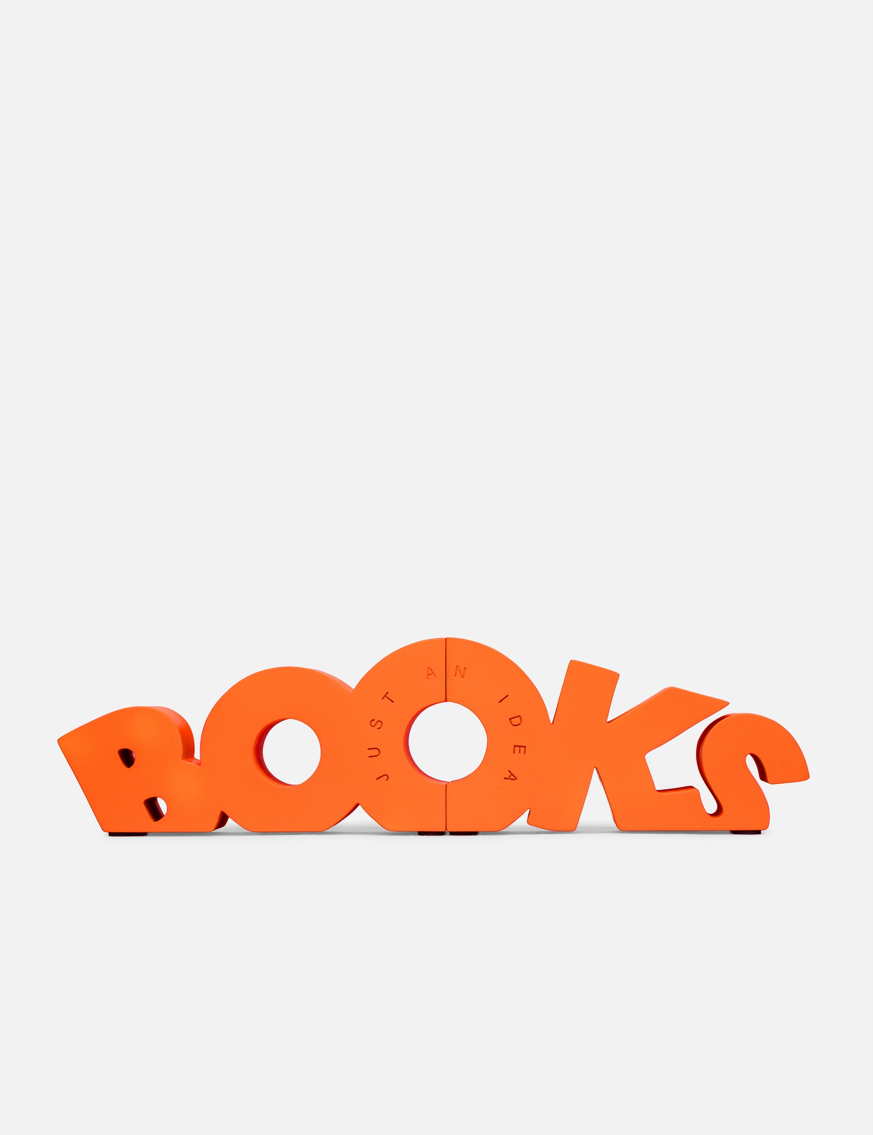 Tyrsa Bookends view 16