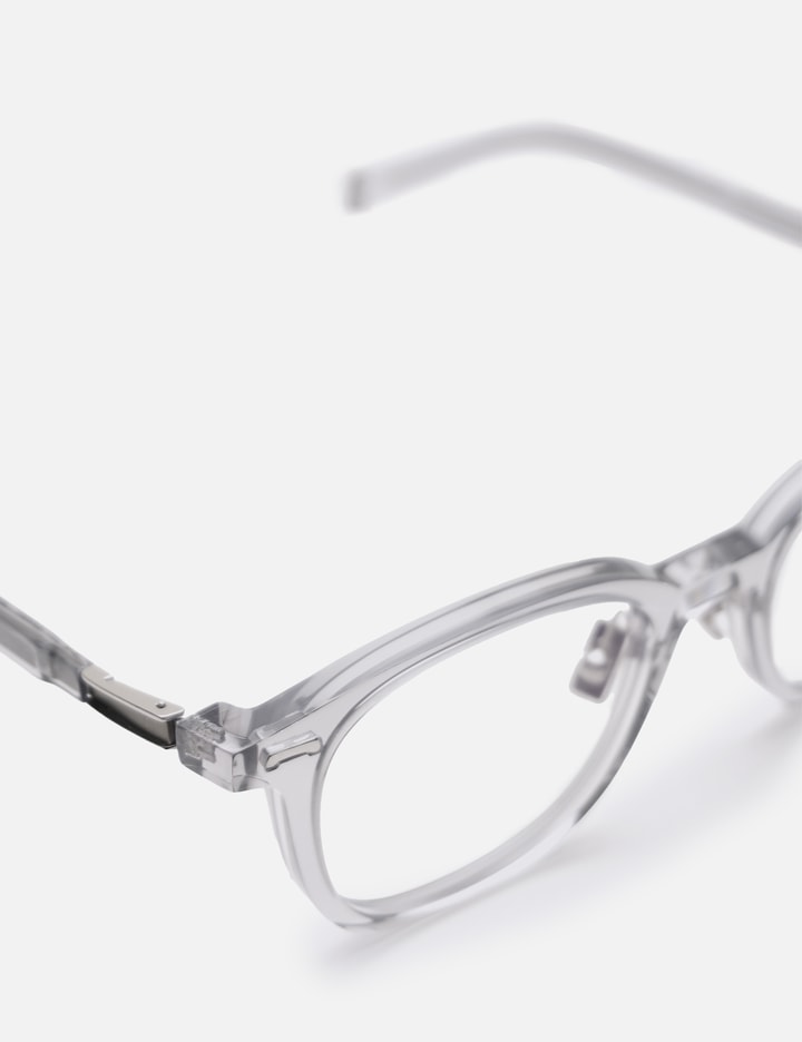 Lowen Clip-On Placeholder Image