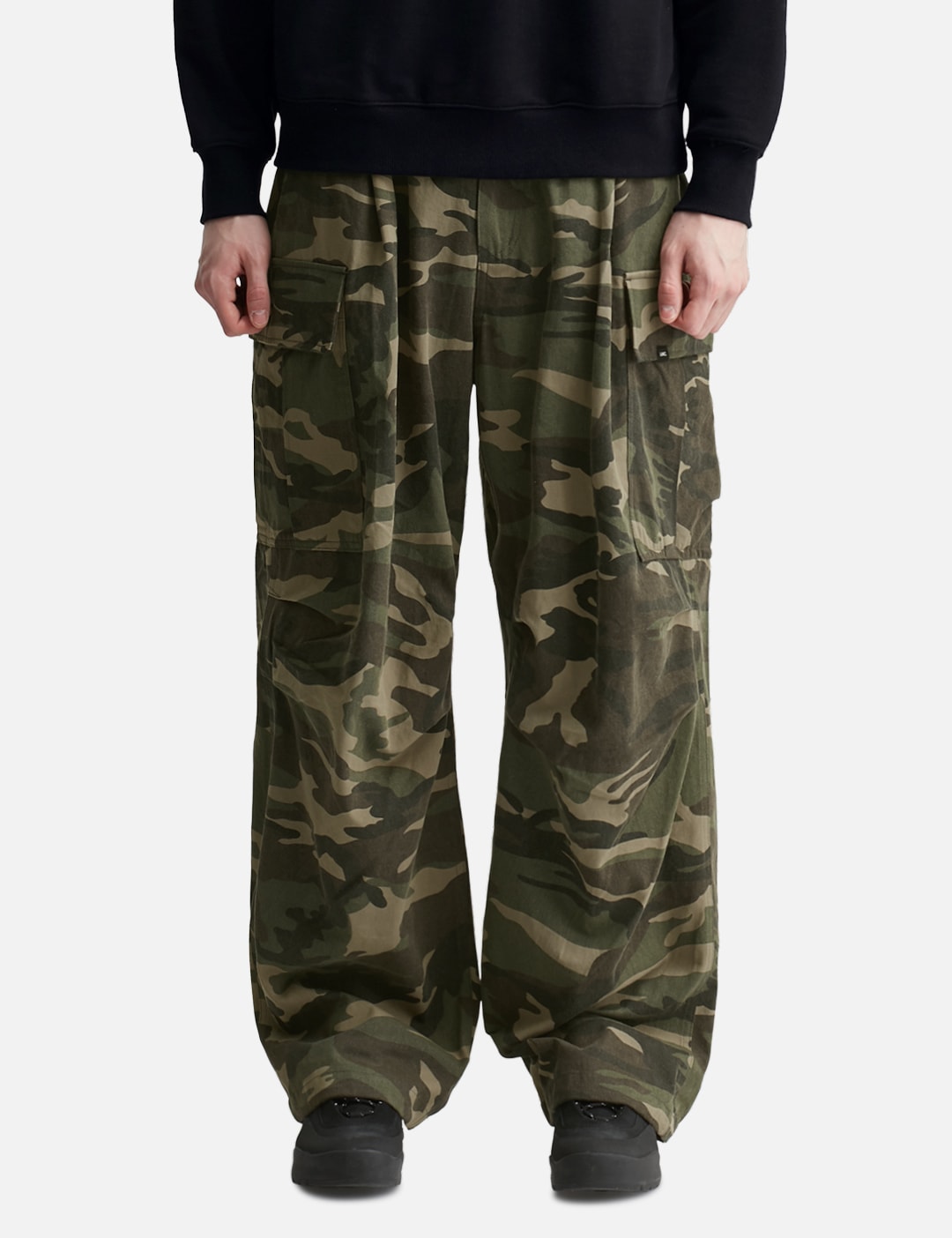 Wide Cargo Pants view 18