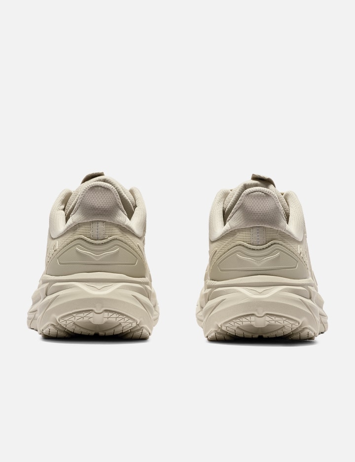 HOKA Clifton UTL