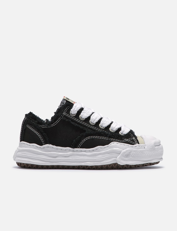 HANK LOW TOP SNEAKERS Placeholder Image