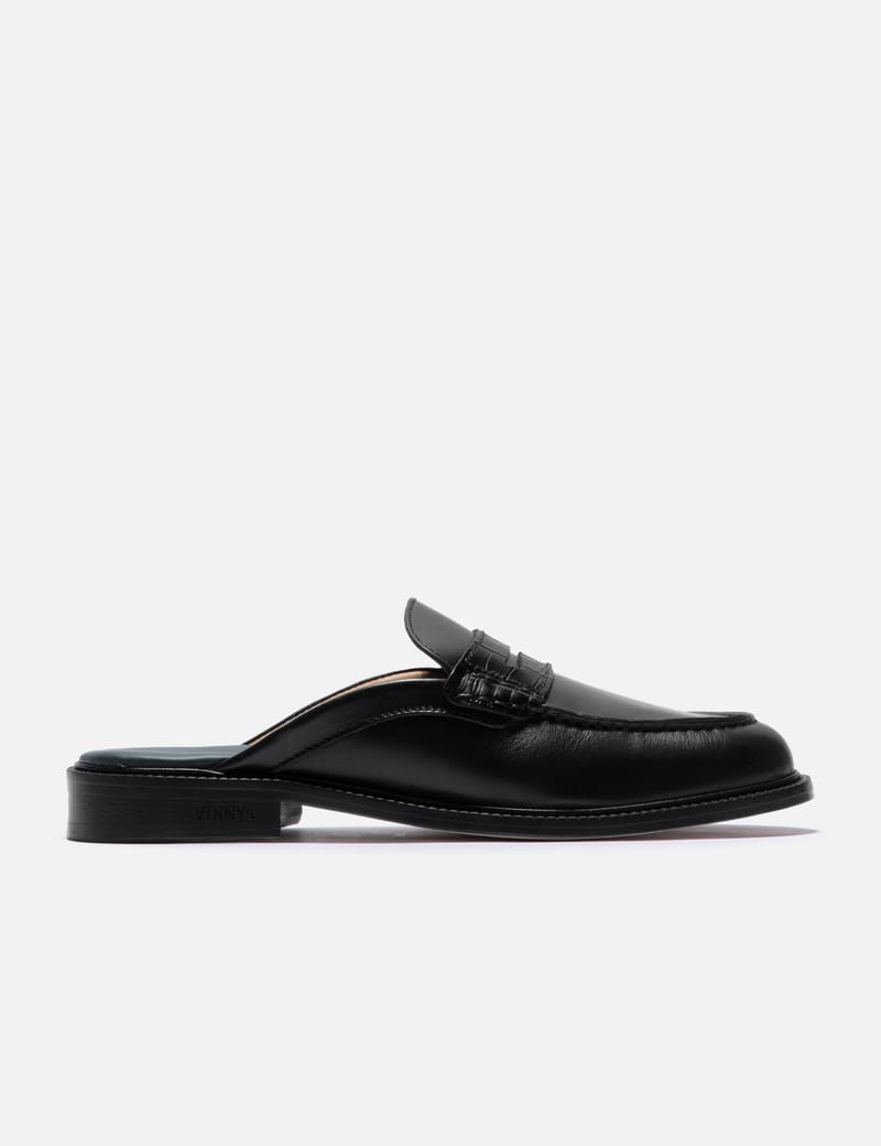 VINNY’s Black 'Le Club' Loafers