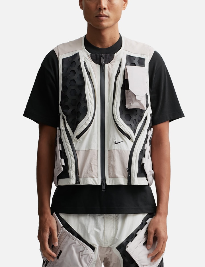 Shop Nike Ispa Vest In Grey