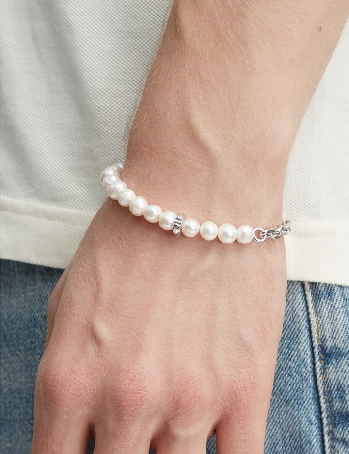 MIDNIGHTFACTORY Chuck Nut W/ Freshwater Pearls Chain Bracelet