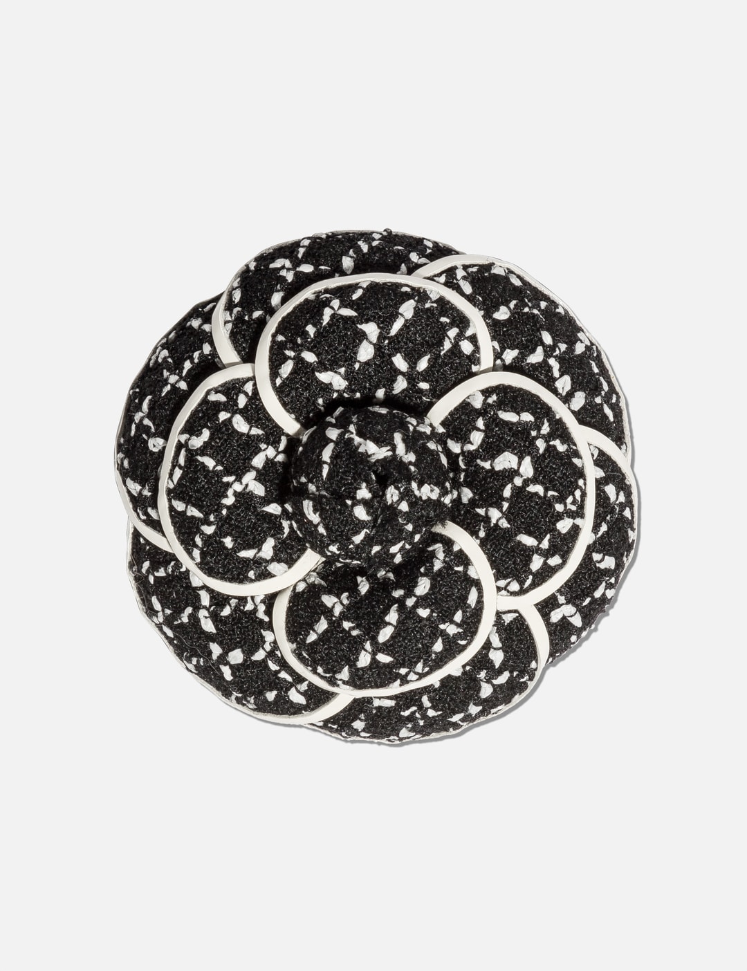 chanel - CHANEL FLORAL BROCHE  HBX - Globally Curated Fashion and
