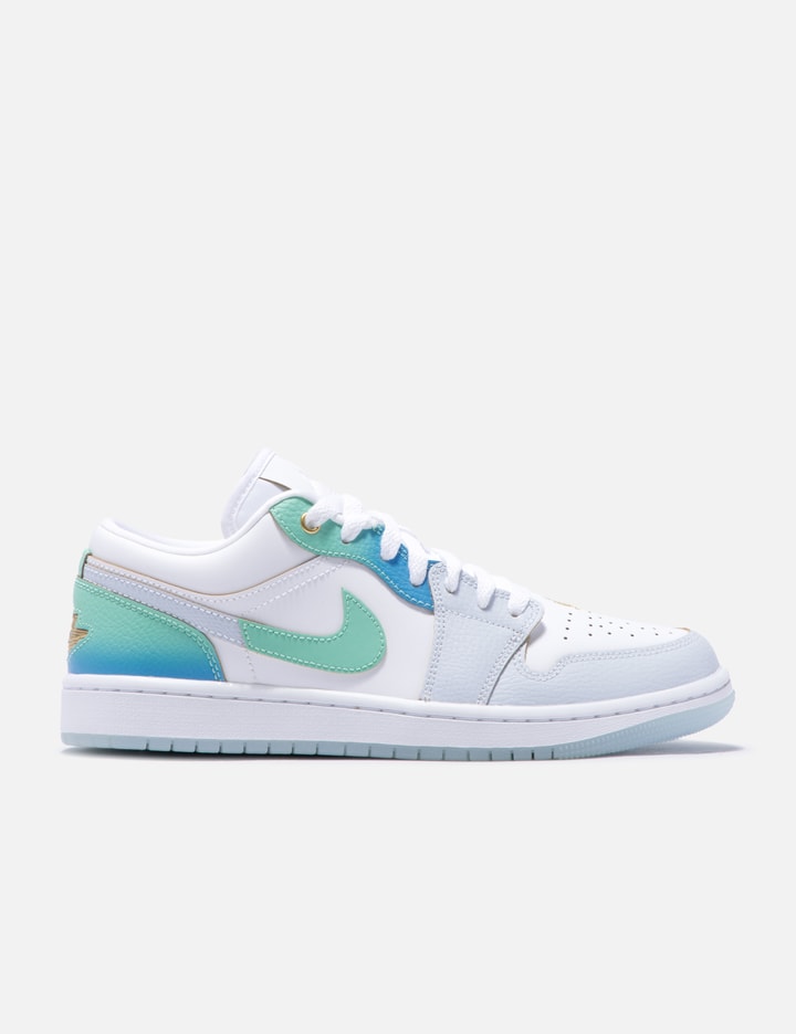 AIR JORDAN 1 LOW SE Placeholder Image