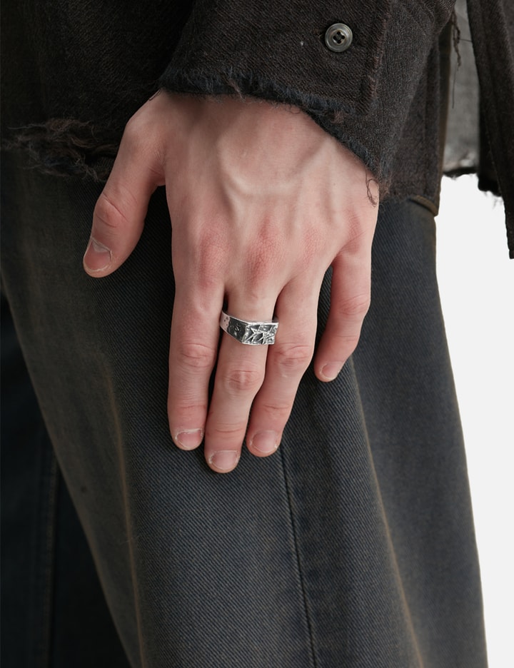 Twojeys Ignorant Icon Ring In Metallic