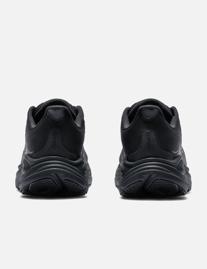 HOKA Clifton 11