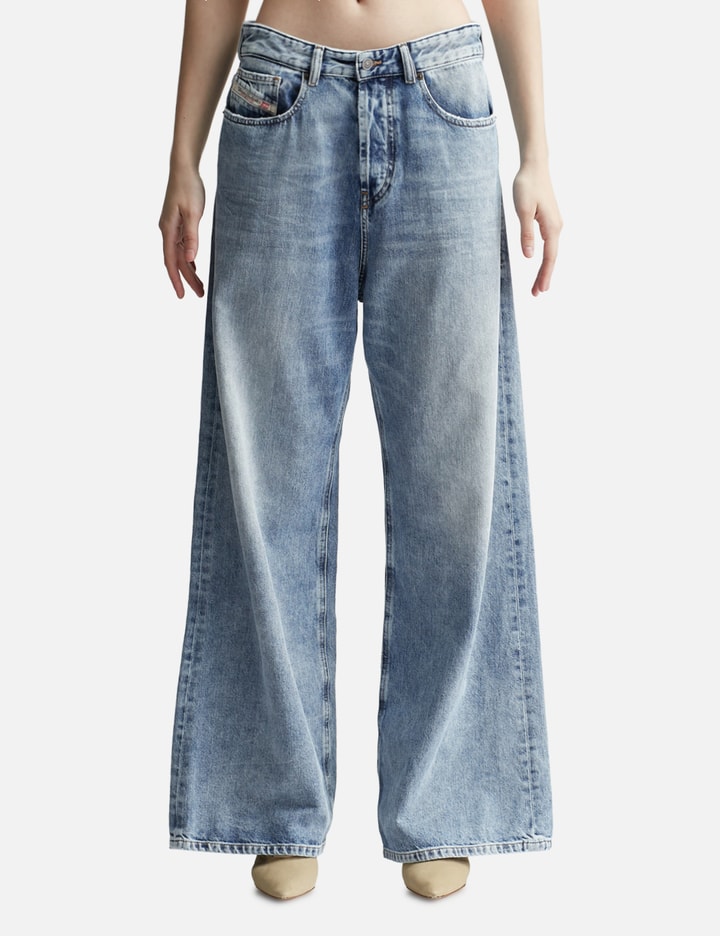 Straight Jeans 1996 D-Sire 09h57 Placeholder Image