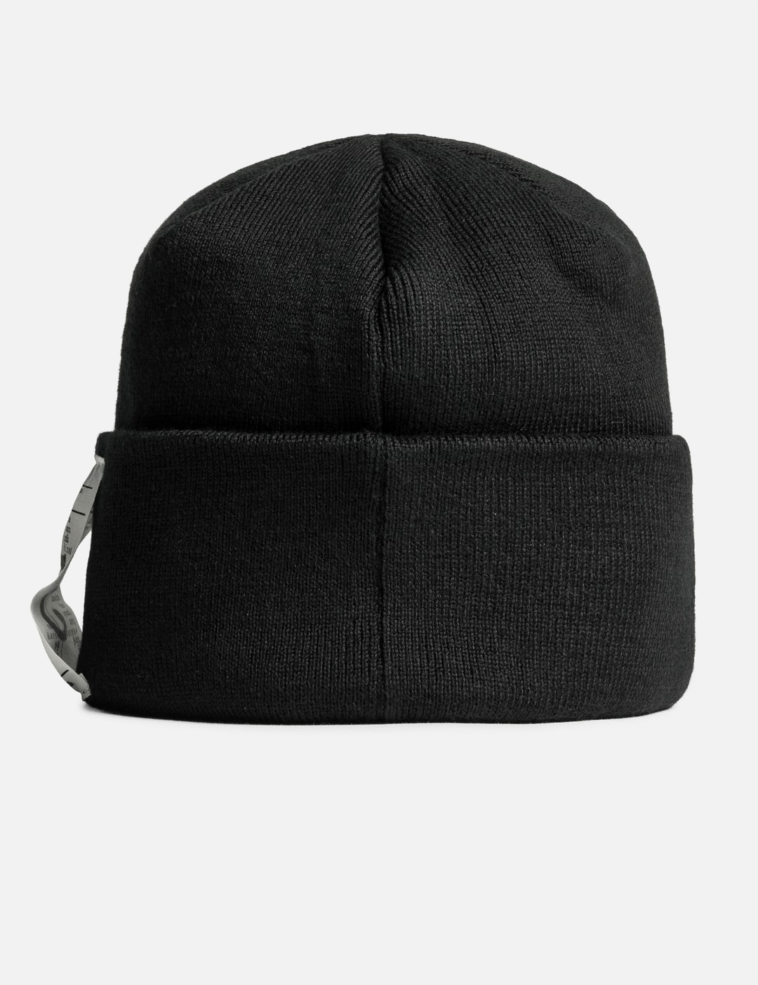 BW Beanie view 9