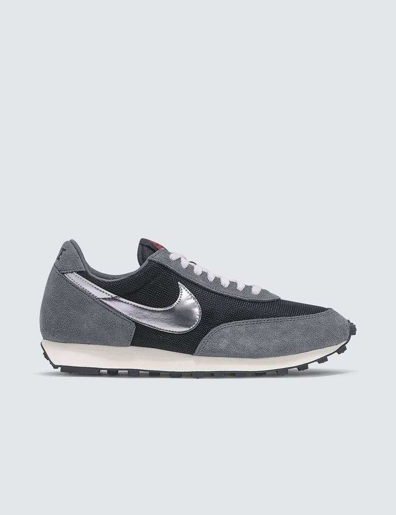 nike daybreak sp trainers
