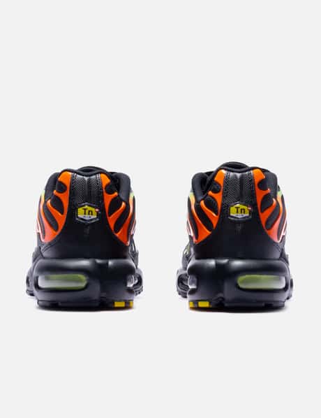 Air Max Plus view 9