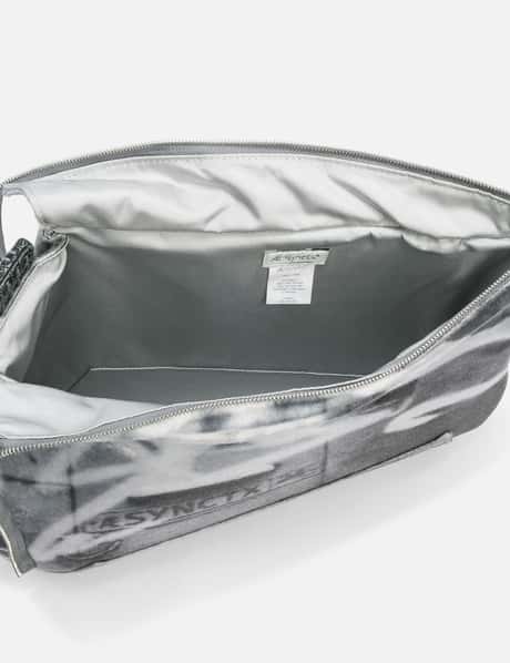 Crashed Car Bag view 18
