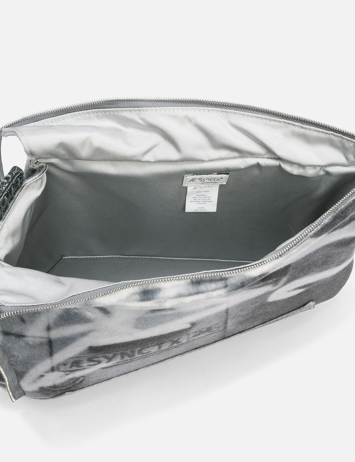 Æ Synctx Crashed Car Bag