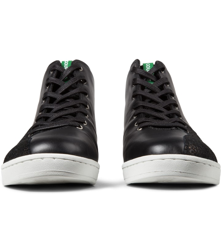 Black Snake/White Quattro Skate 2 x Black Scale Shoes Placeholder Image