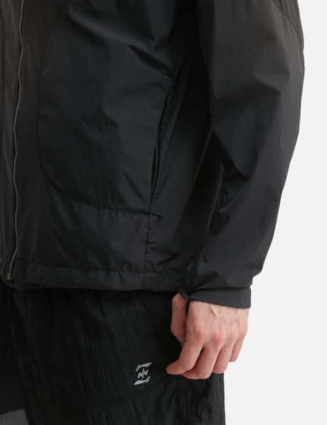 NīNEpointNīNE X Li-Ning Light Tracking Laser Windbreaker view 17