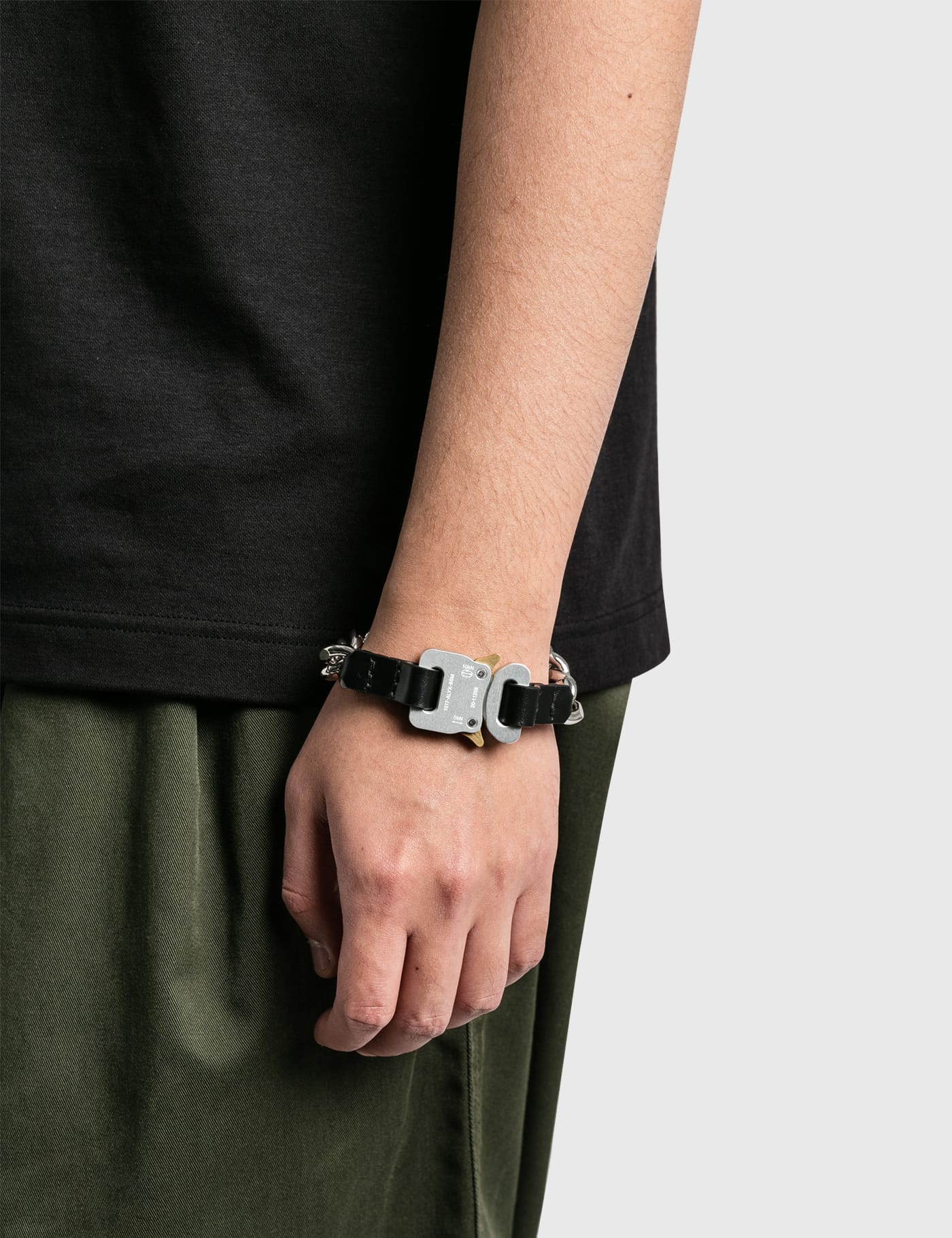 More Accessories and Ready-To-Wear Staples From 1017-ALYX-9SM at JUICE –  JUICESTORE