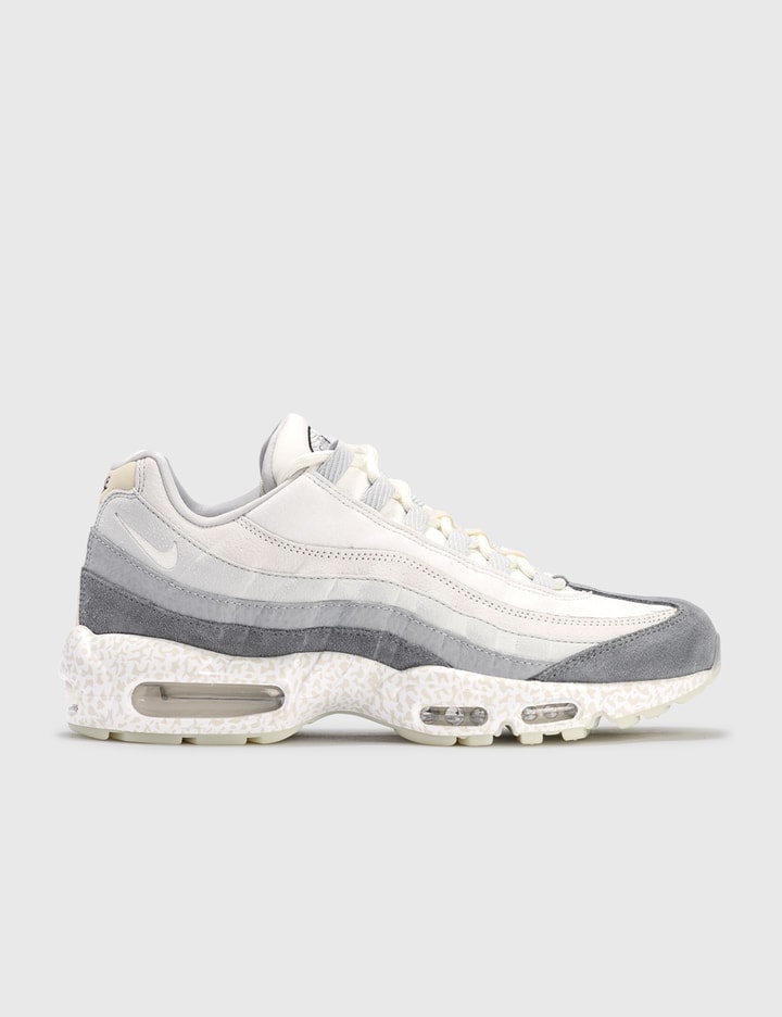 onderdak Versnel Kabelbaan Nike - Nike Air Max 95 QS "Light Bone" | HBX - Globally Curated Fashion and  Lifestyle by Hypebeast