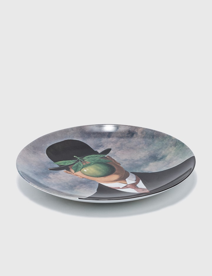 René Magritte La Grande Guerre Plate Placeholder Image