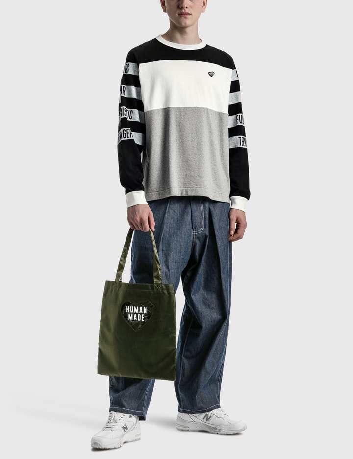 나일론 립스톱 하트 토트백 Placeholder Image
