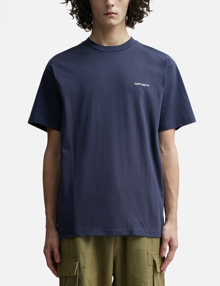 ショートスリーブ スクリプト エンブロイダリー Tシャツ Placeholder Image
