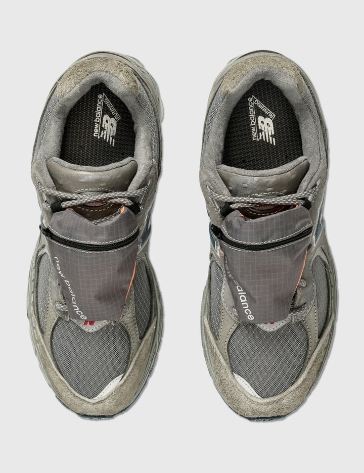New Balance 2002R