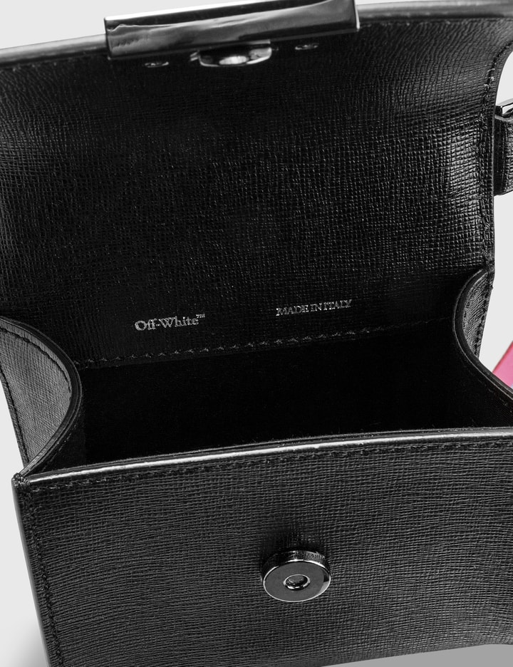 Binder Crossbody Placeholder Image