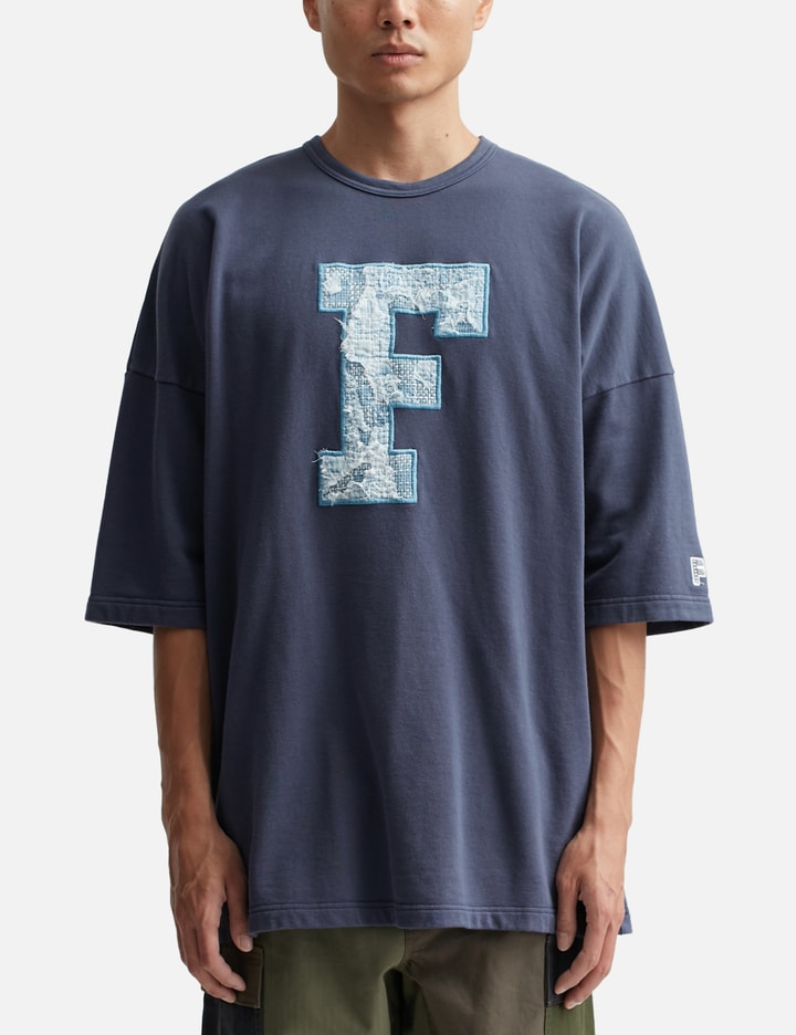 F 패치 와이드 스웨트 티셔츠 Placeholder Image
