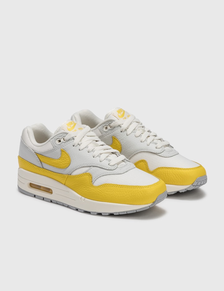 NIKE AIR MAX 1 Placeholder Image