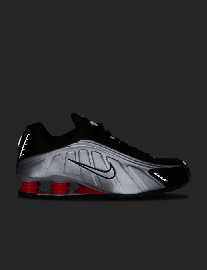 NIKE SHOX R4 Placeholder Image