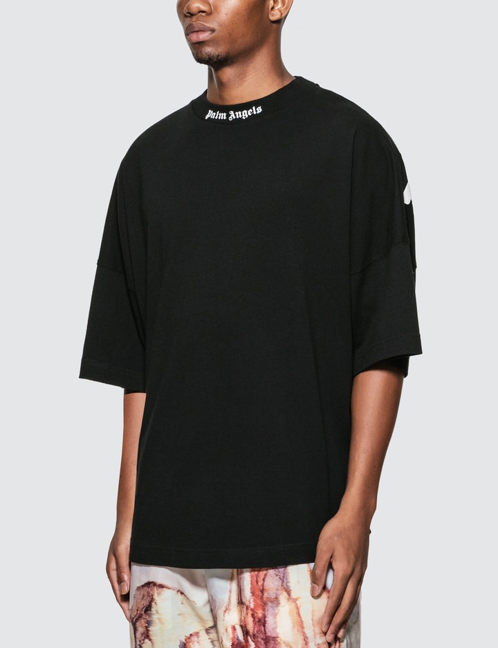 클래식 로고 오버 티셔츠 Placeholder Image