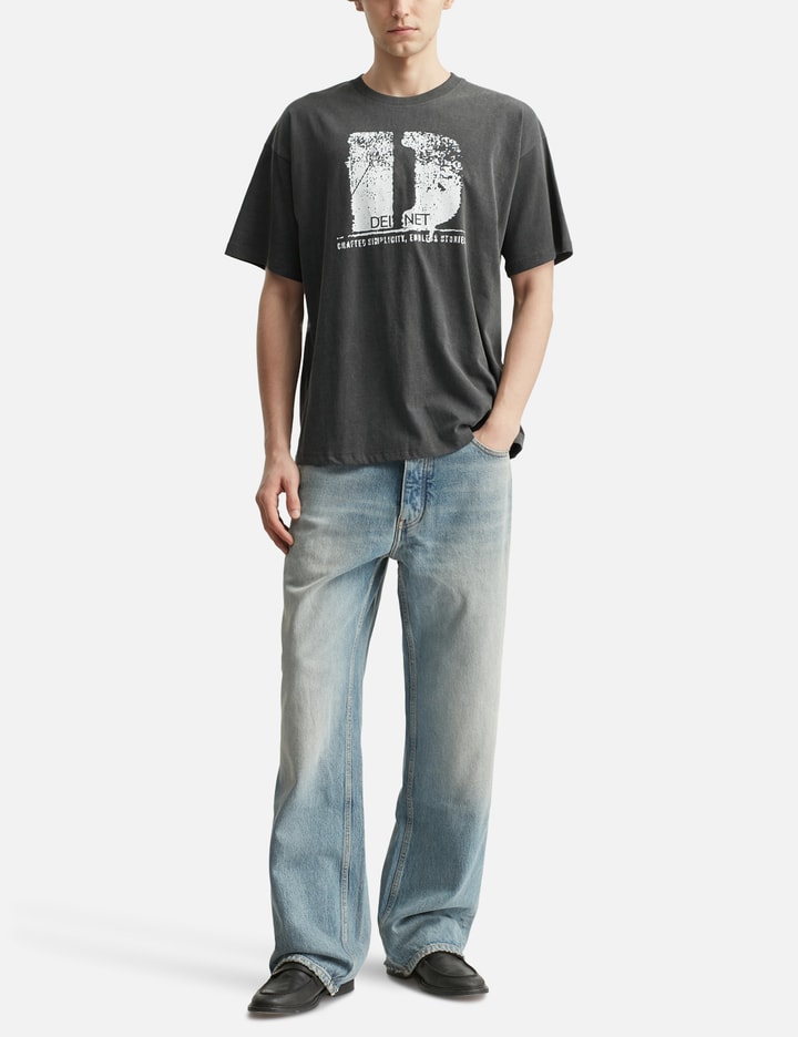 D Accent Crack Logo T-shirts Placeholder Image
