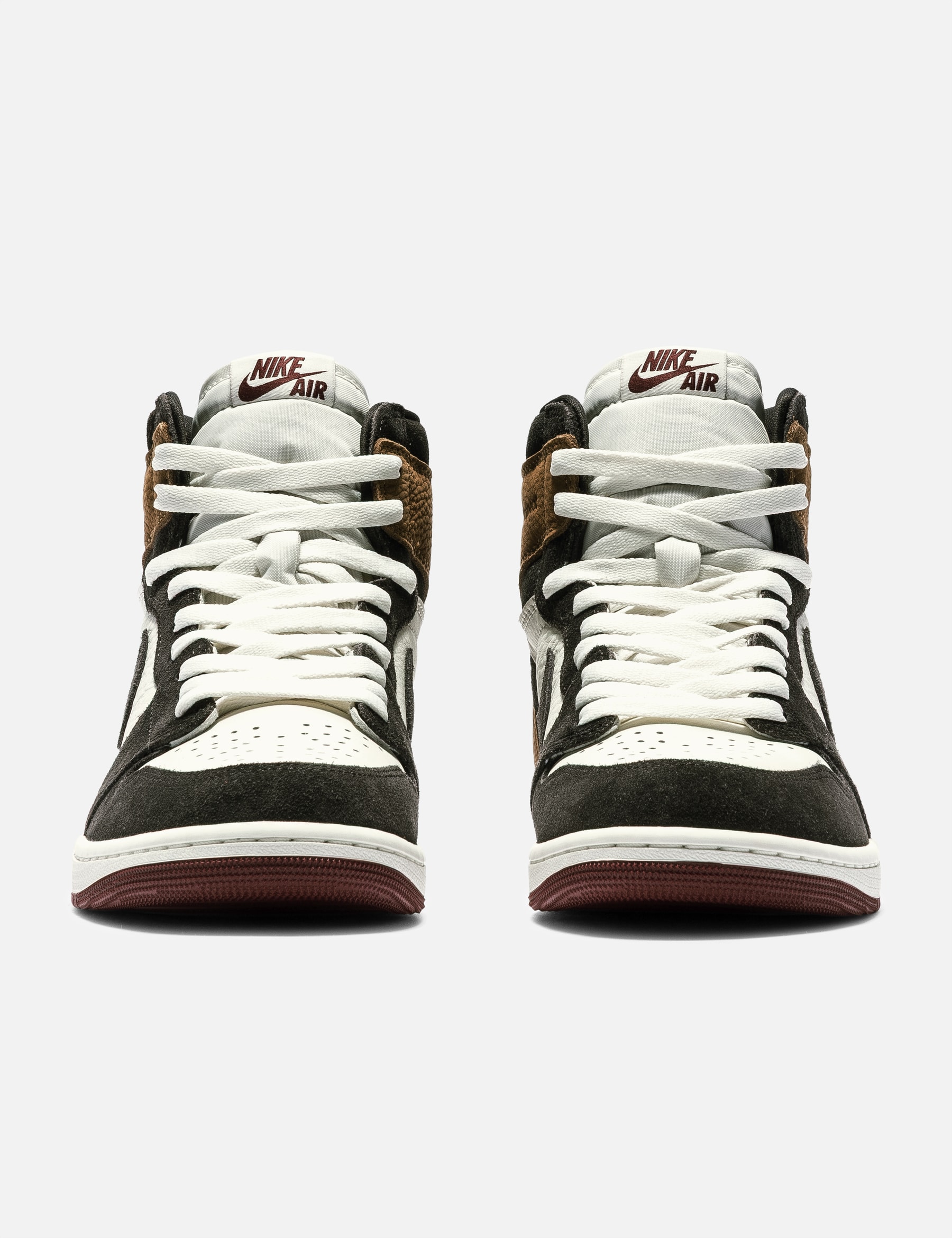 Air Jordan 1 Retro High OG view 18