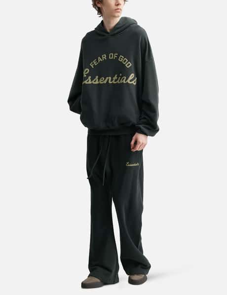 Training Classic Flare Sweatpant view 14