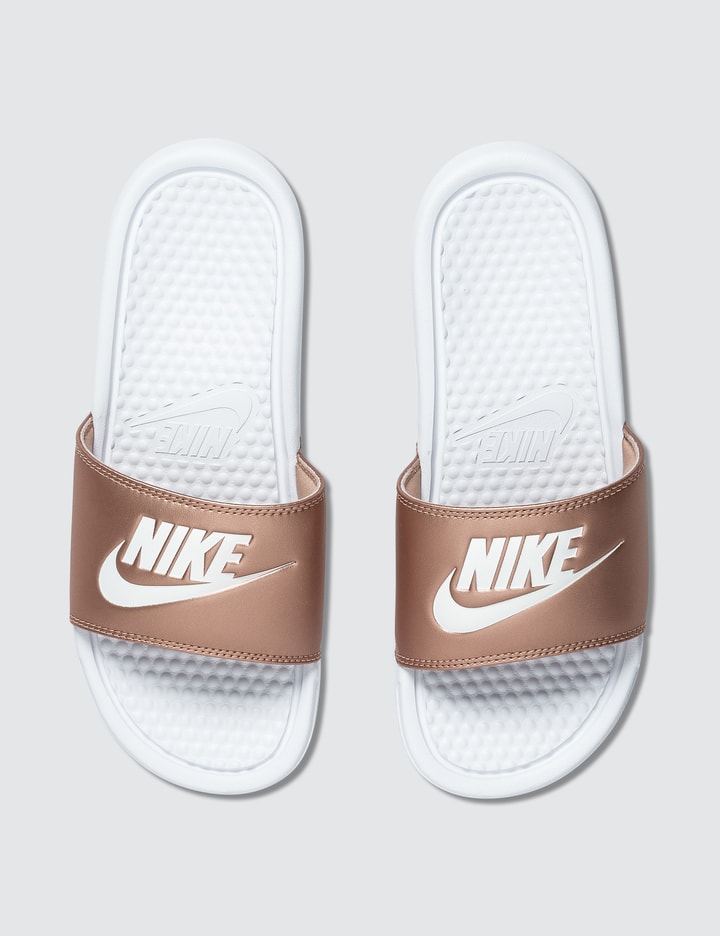 Nike Benassi JDI Placeholder Image