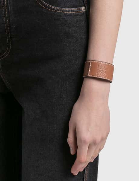 Loewe - スラップ ブレスレット スモール | HBX - ハイプビースト 