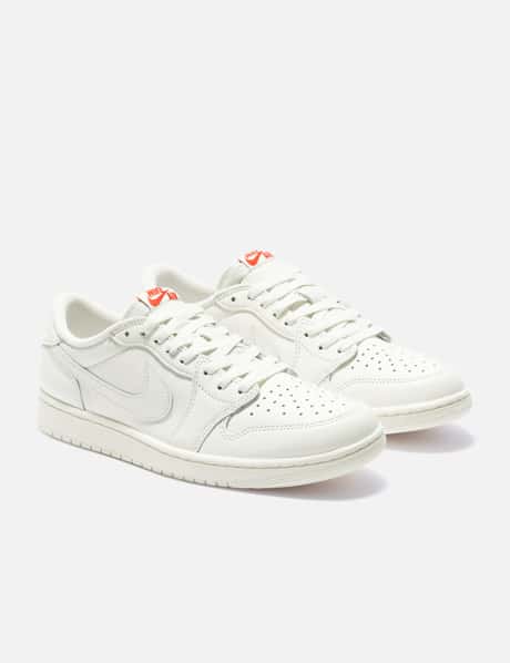 Air Jordan 1 Retro Low OG view 11