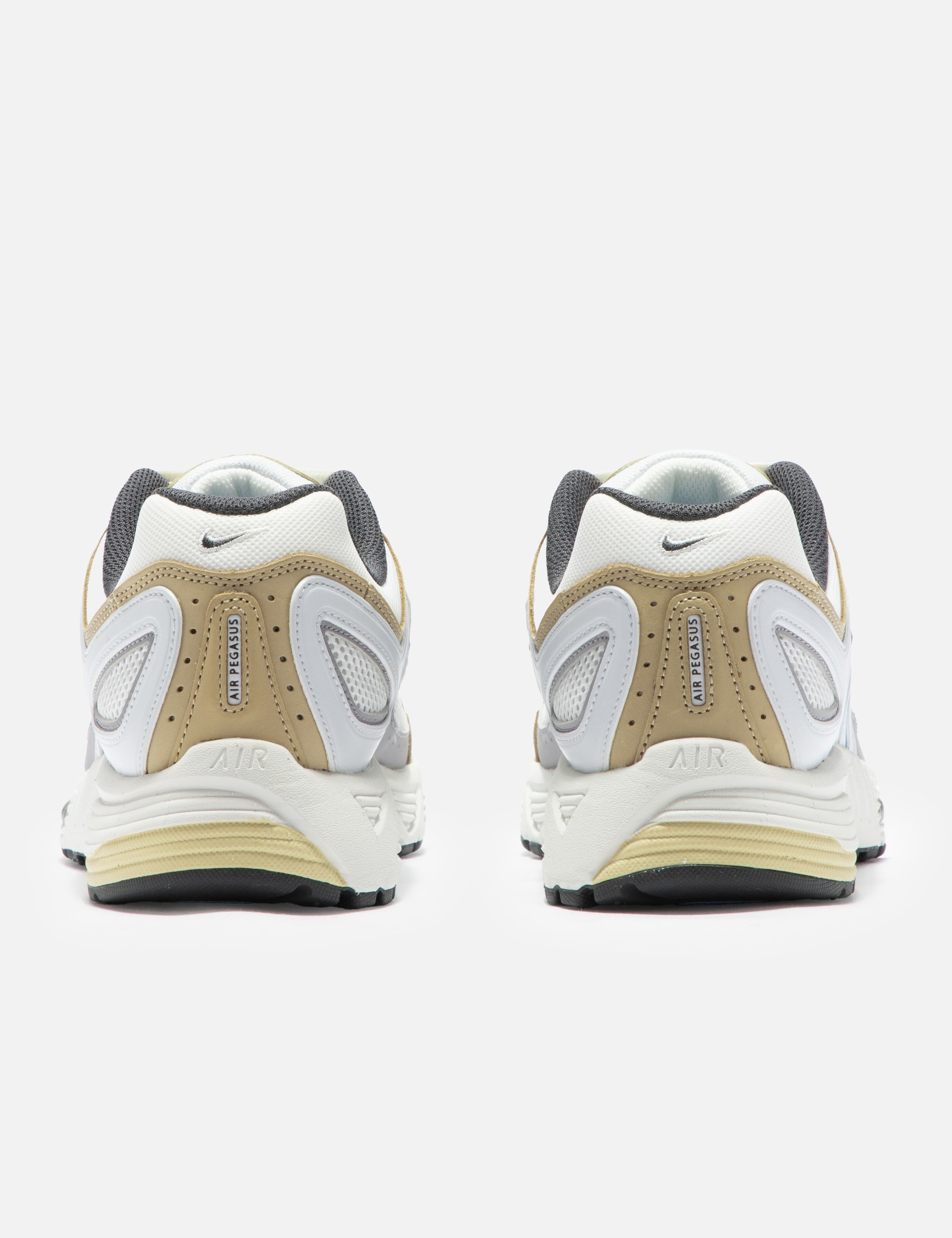 AIR PEGASUS 2005 view 15
