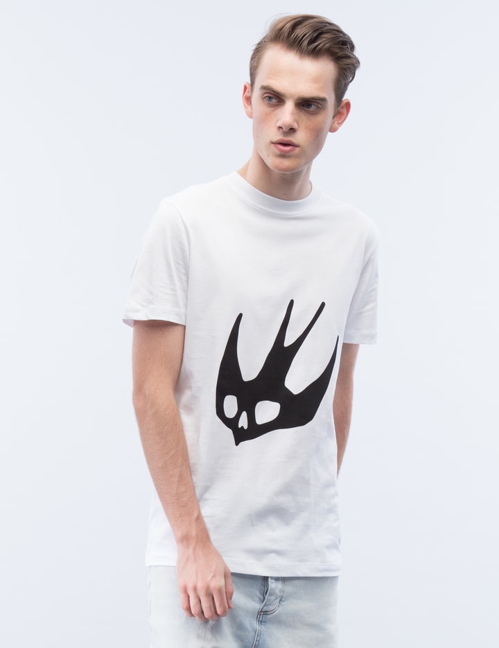 S/S Swallow Print T-Shirt Placeholder Image