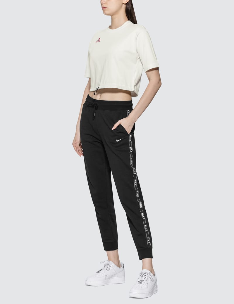 nike acg crop top