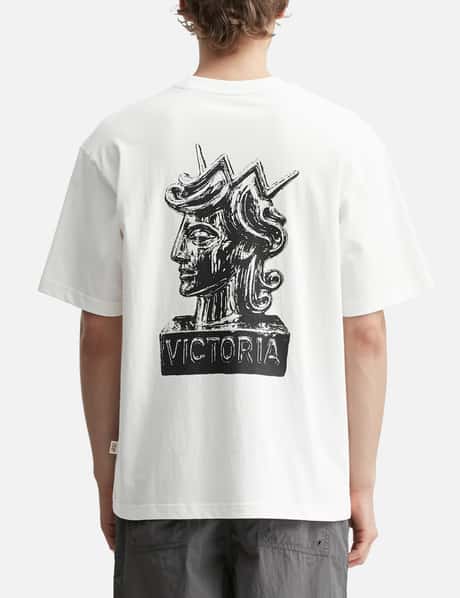 Queenhead Statue Short Sleeves T-Shirt view 12