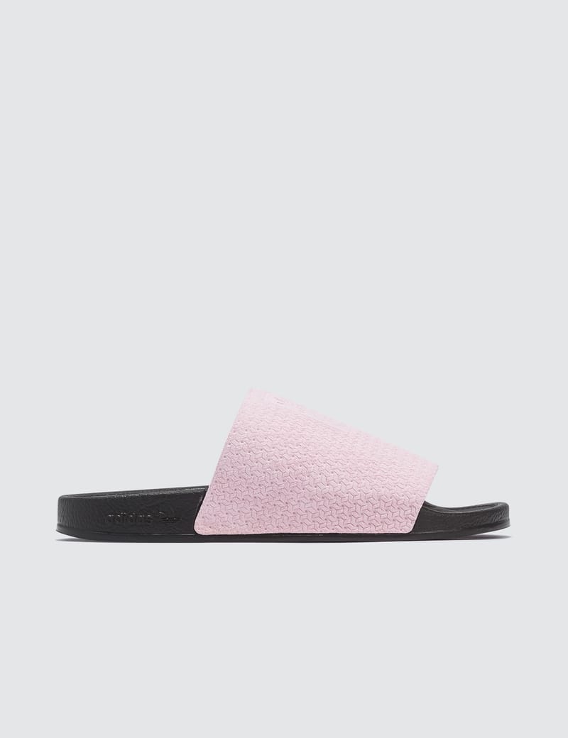 adilette suede