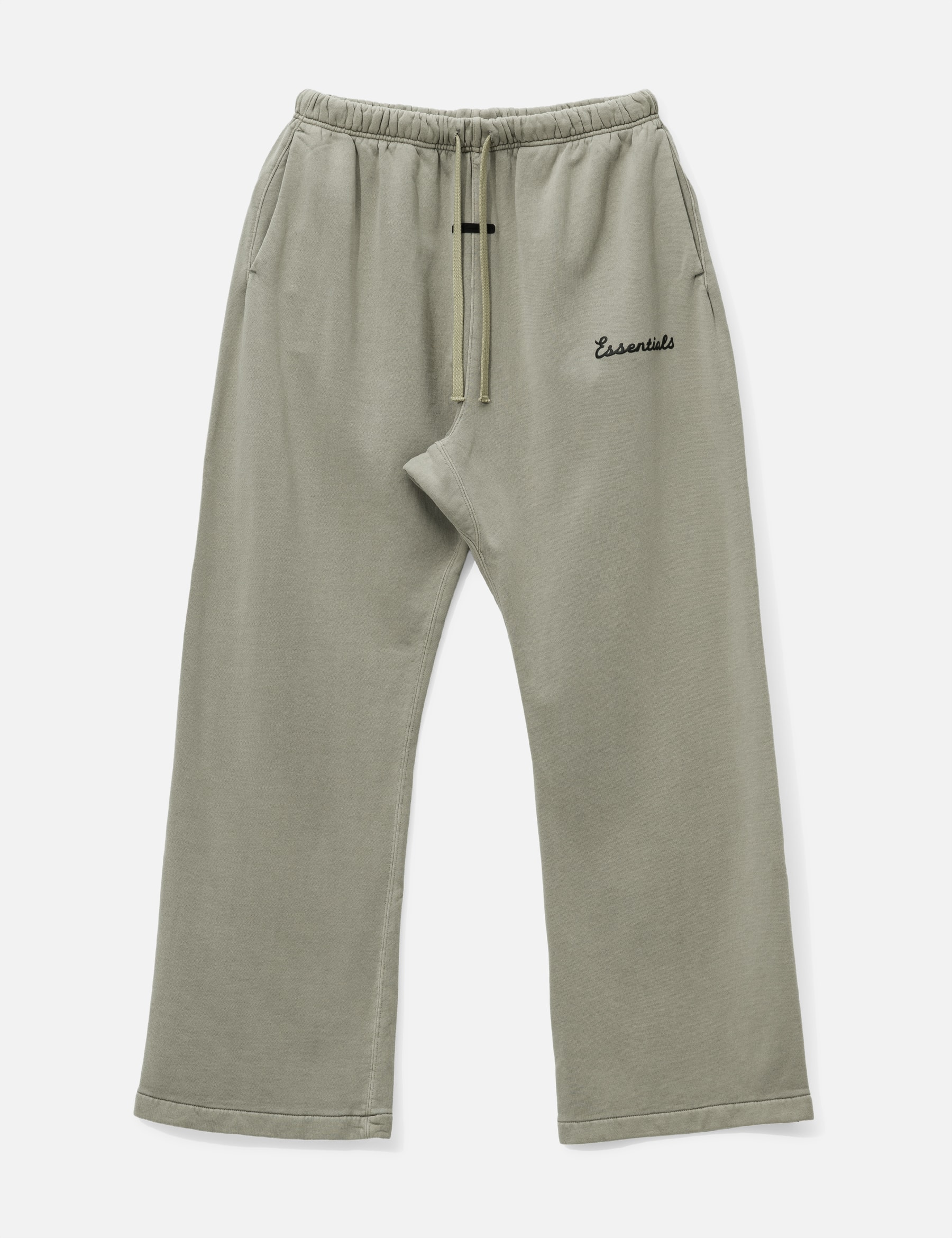 Training Classic Flare Sweatpant view 16