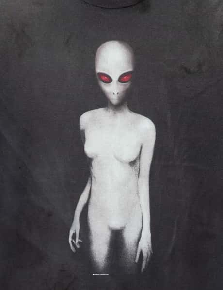 Alien Short Shirt T-Shirt view 17
