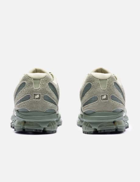 Stone Island X New Balance ABZORB 1890 view 9