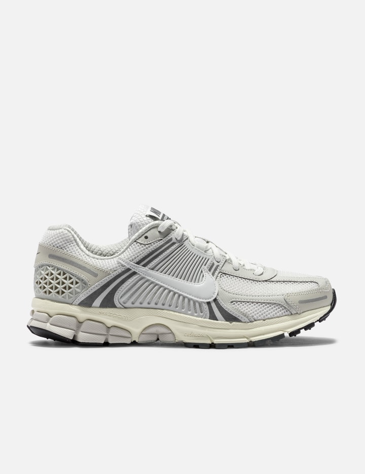 NIKE ZOOM VOMERO 5 Placeholder Image