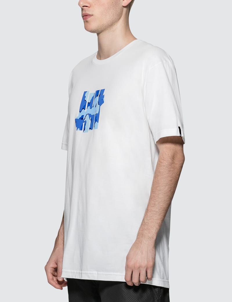 Undefeated - Camo 5 Strike T-Shirt 