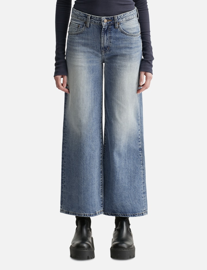 THE HANNAH JEANS Placeholder Image